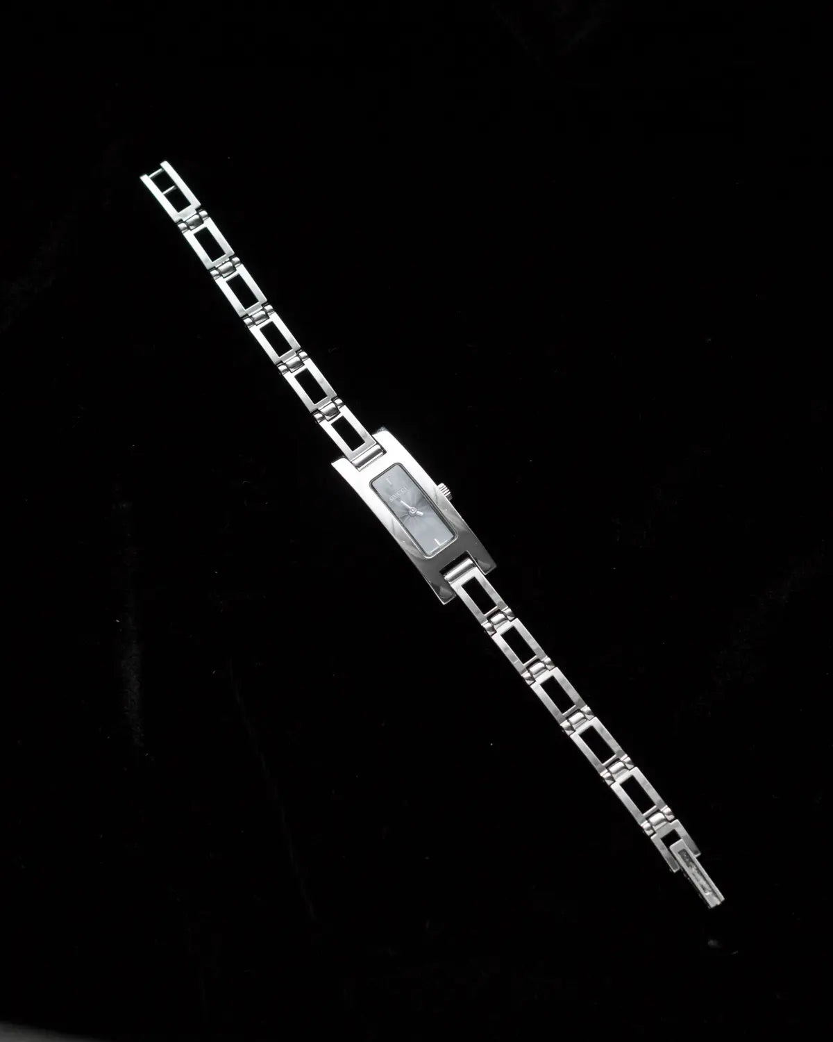 Gucci early 2000s gucci 3900l