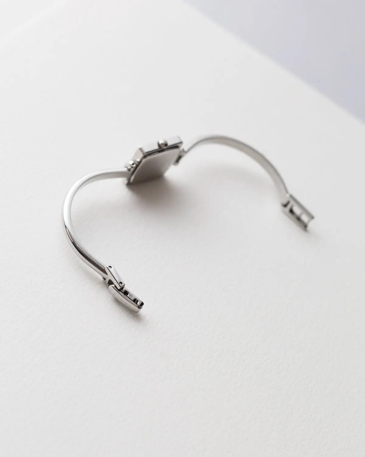 Gucci early 2000s bangle watch