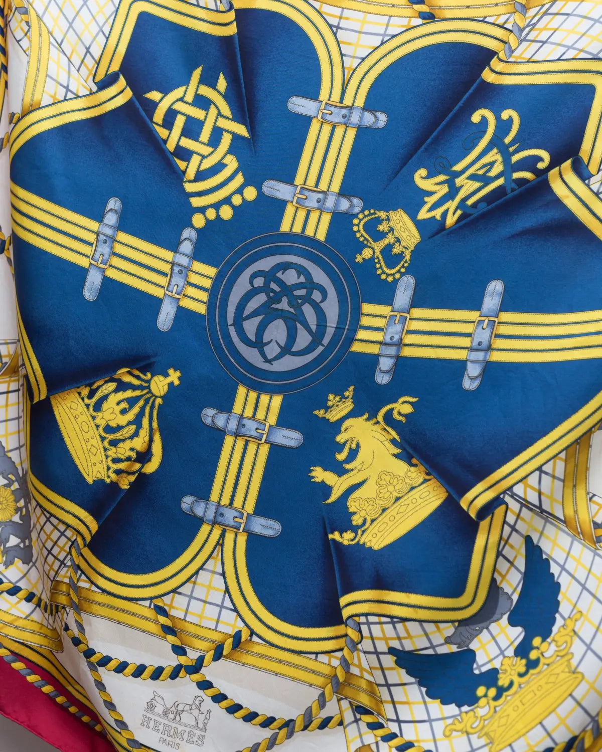 Hermés grande tenue silk scarf