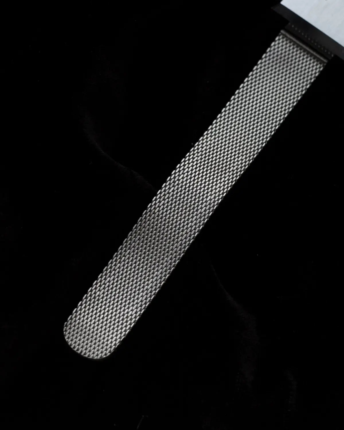 Aimée hand wound jump hour watch