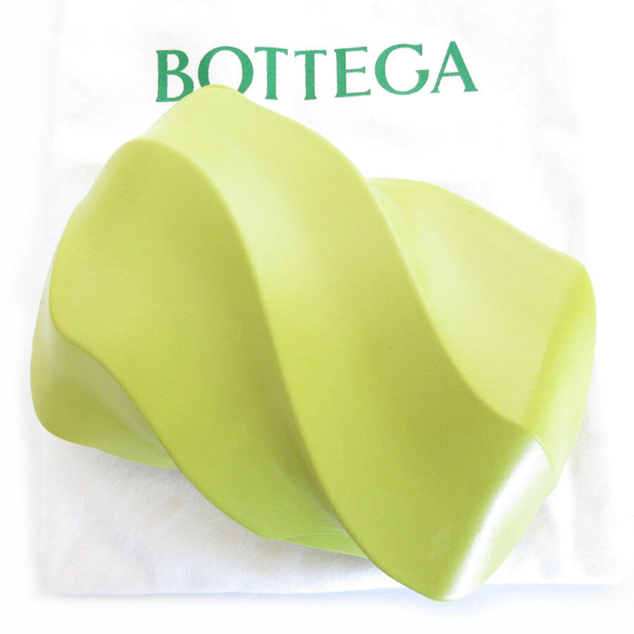 Bottega Veneta Kiwi Gold Leather Clutch Bag with Magnetic Closure