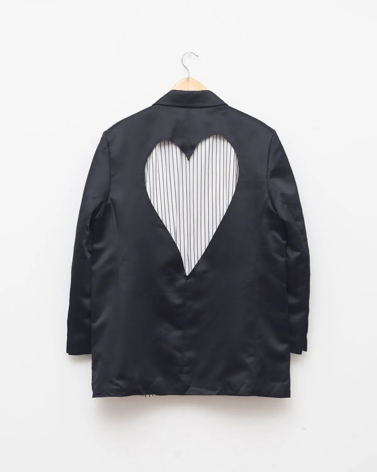 Kimhekim x mo&co kimhēkim x mo & co. ‘love united’ blazer