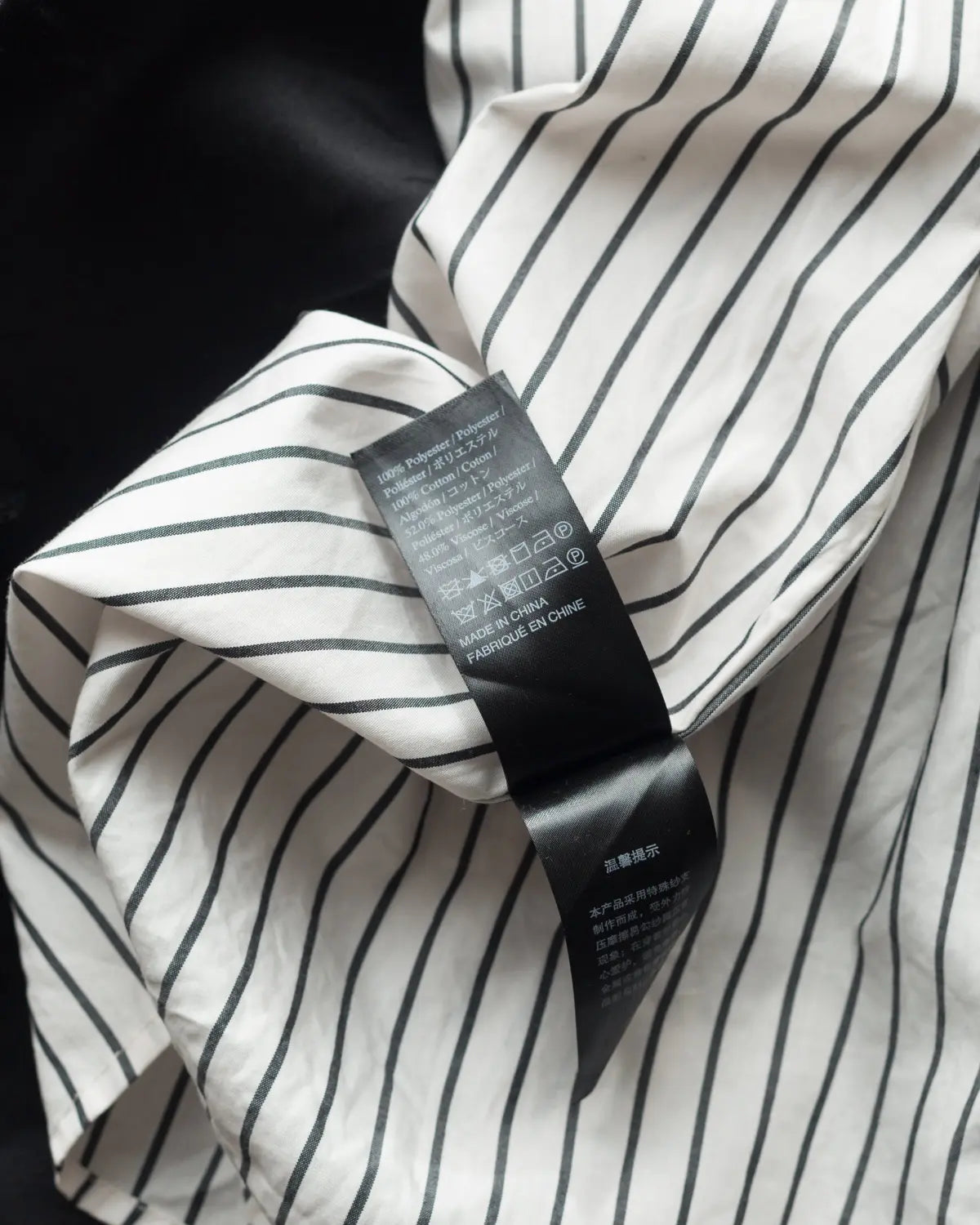 Kimhekim x mo&co kimhēkim x mo & co. ‘love united’ blazer