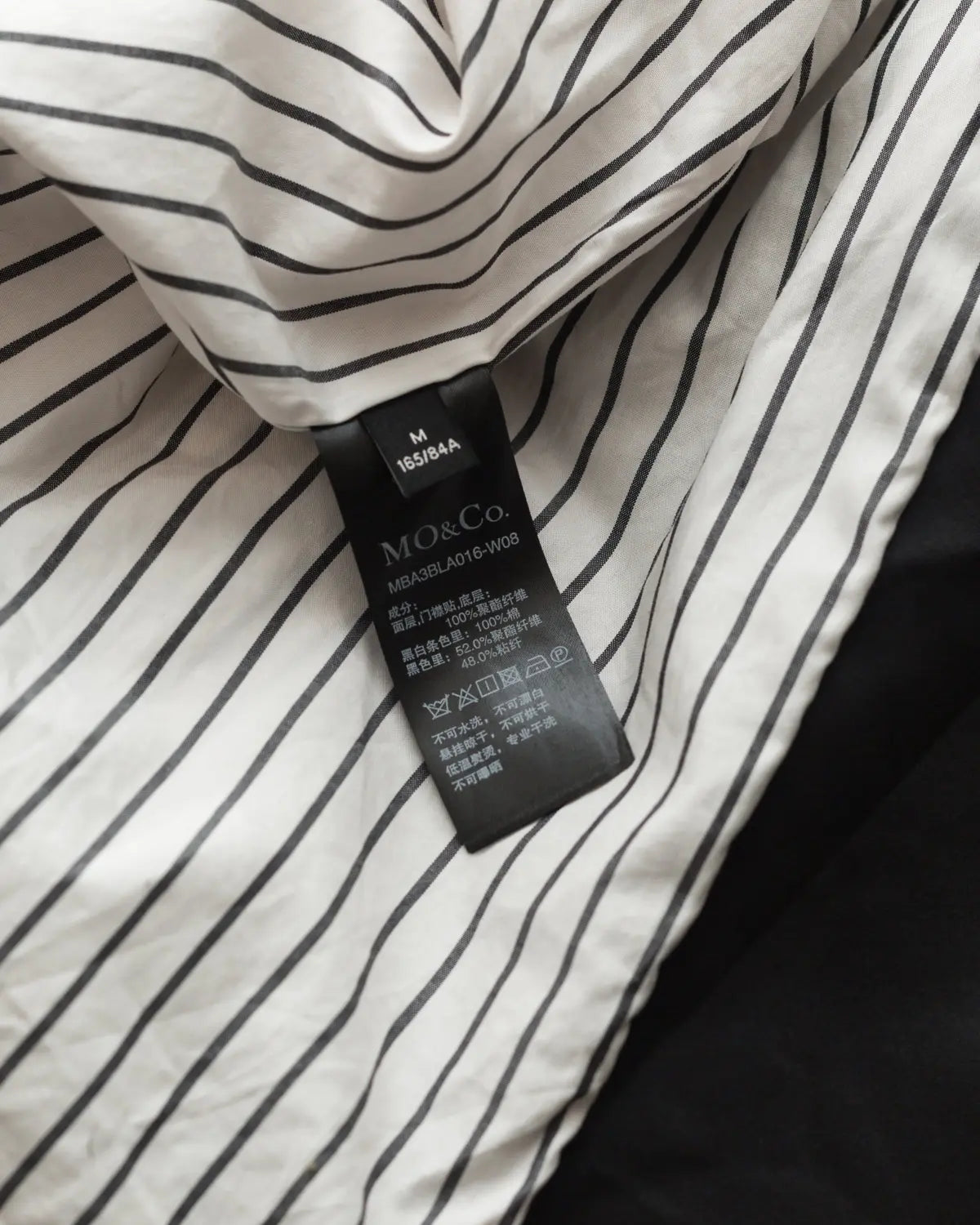 Kimhekim x mo&co kimhēkim x mo & co. ‘love united’ blazer