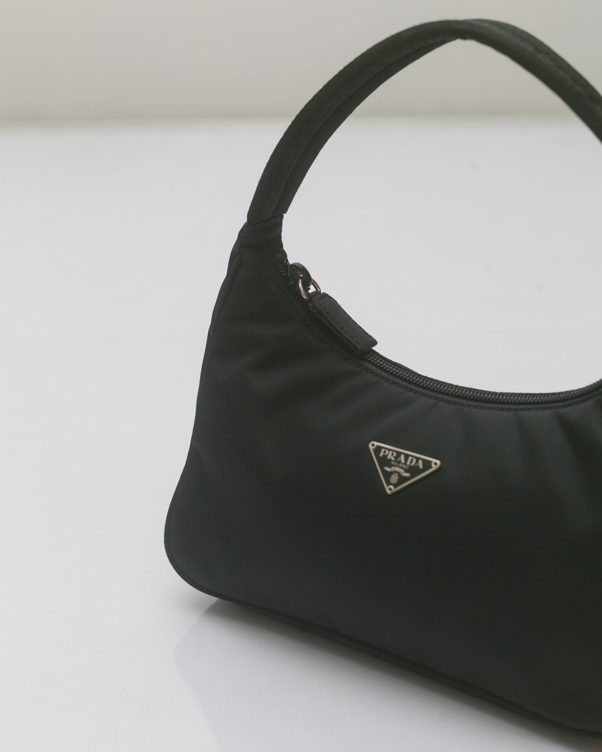 Mini nylon tessuto hobo