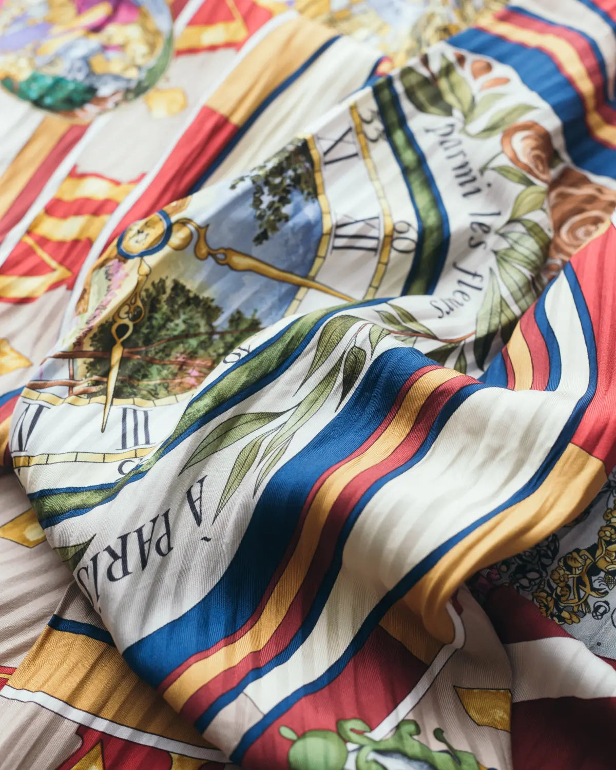 Hermés parmi les fleurs je compte heures silk scarf