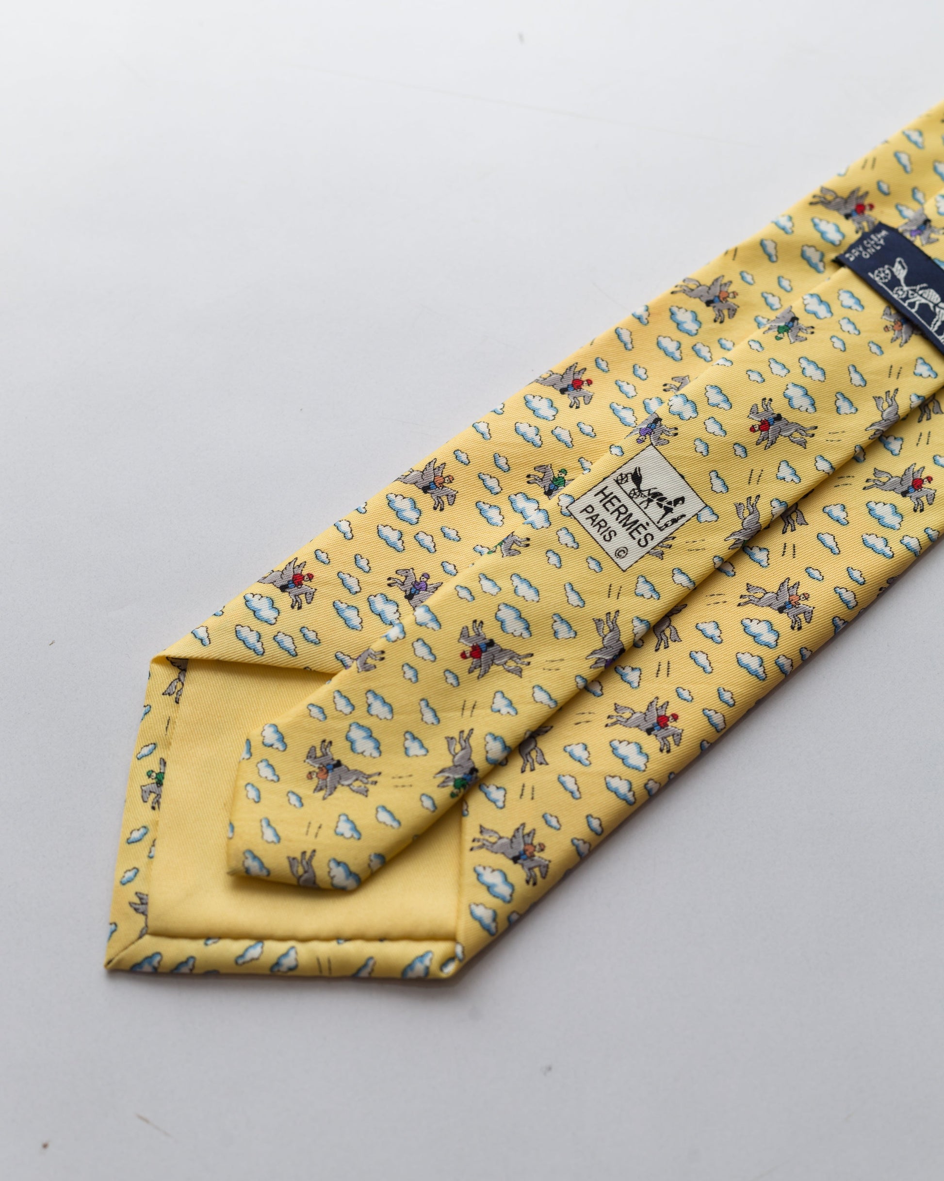 Vintage pegasus silk tie