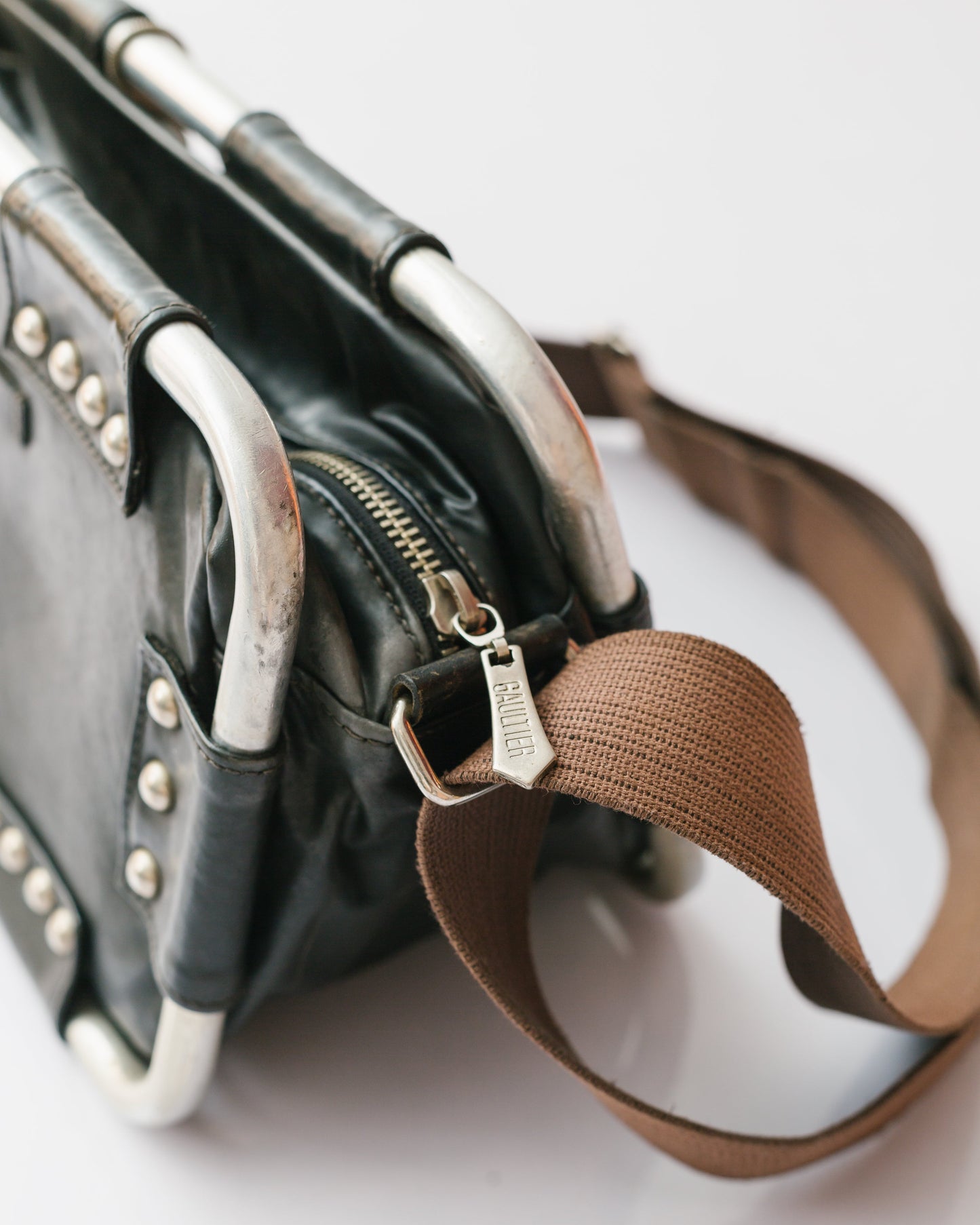 Pipe structure leather bag