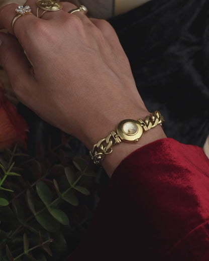 Vintage 1990s Seiko Tisse