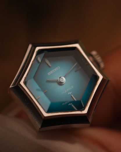 Vintage Cut Glass Seiko Ring