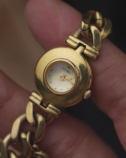 Vintage 1990s Seiko Tisse