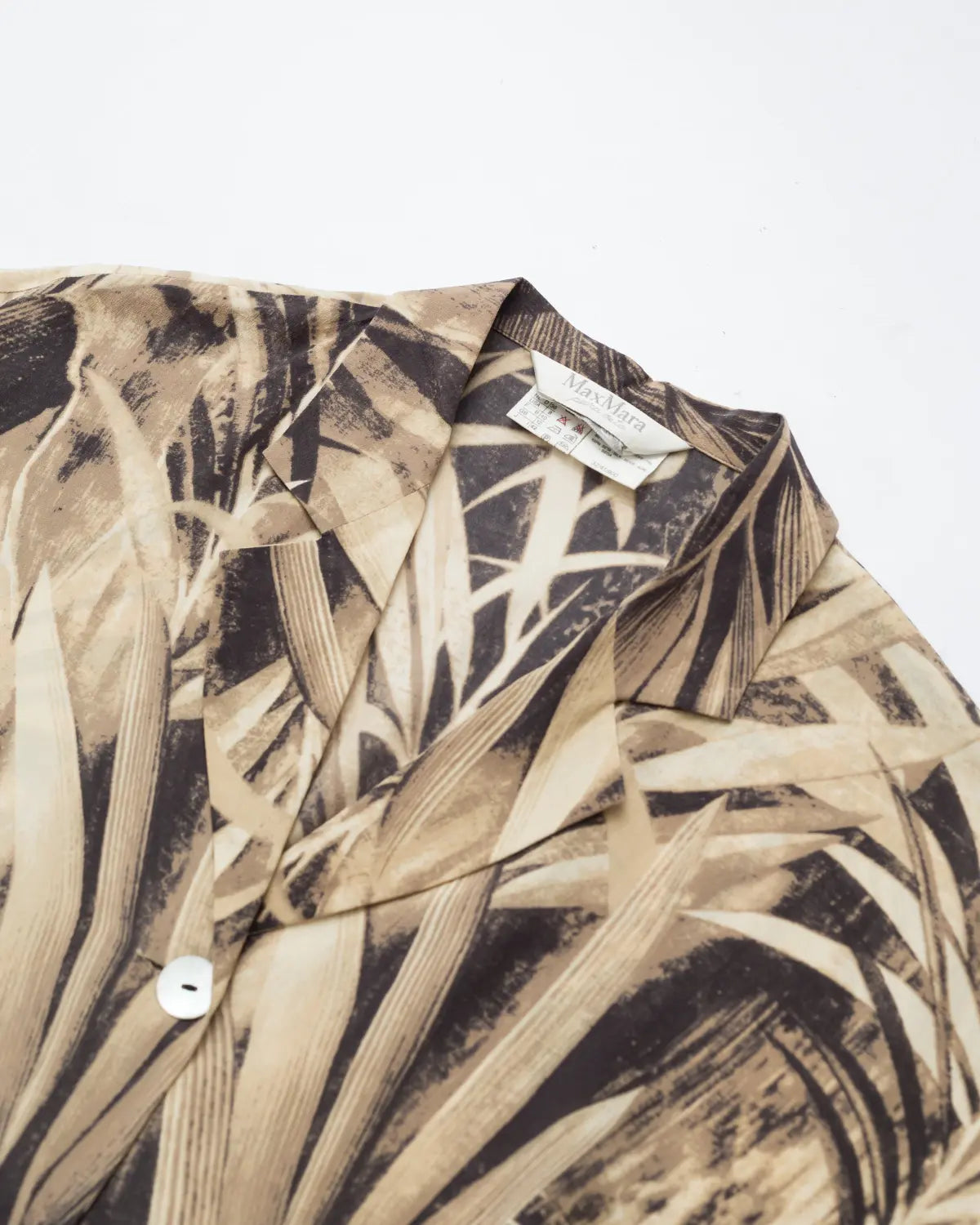 Maxmara pure silk button down with mop buttons