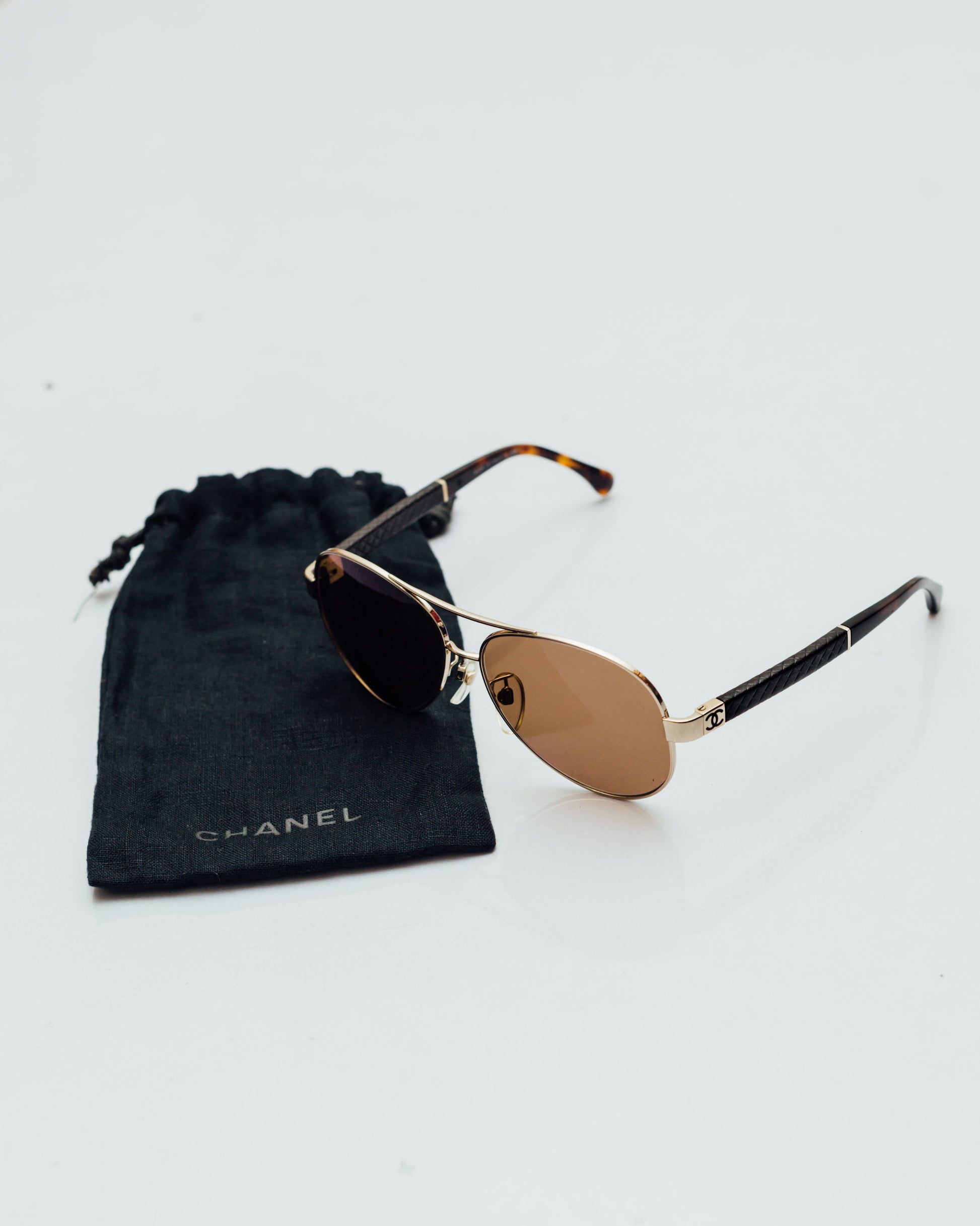 Quilted effect sunglasses