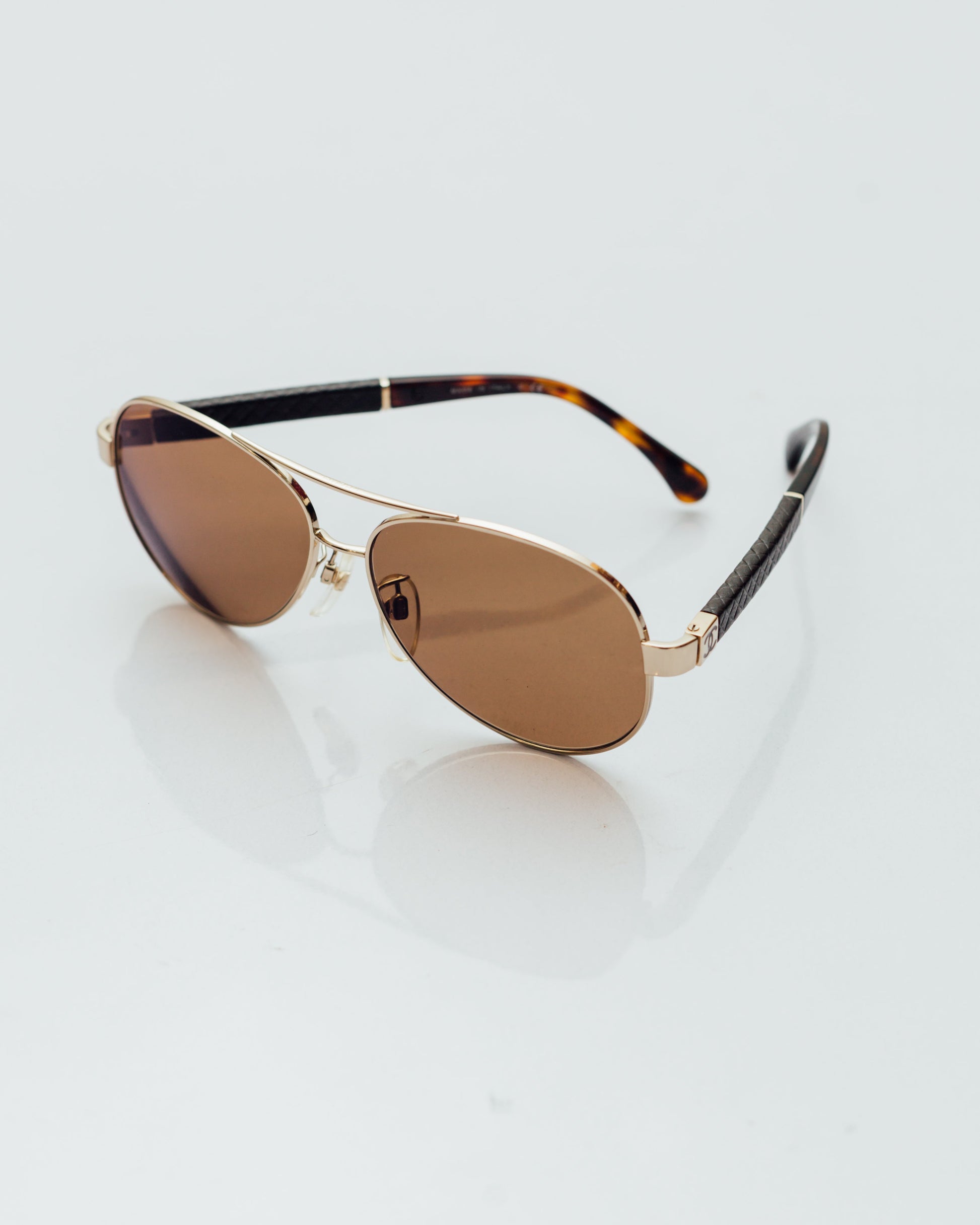 Quilted effect sunglasses