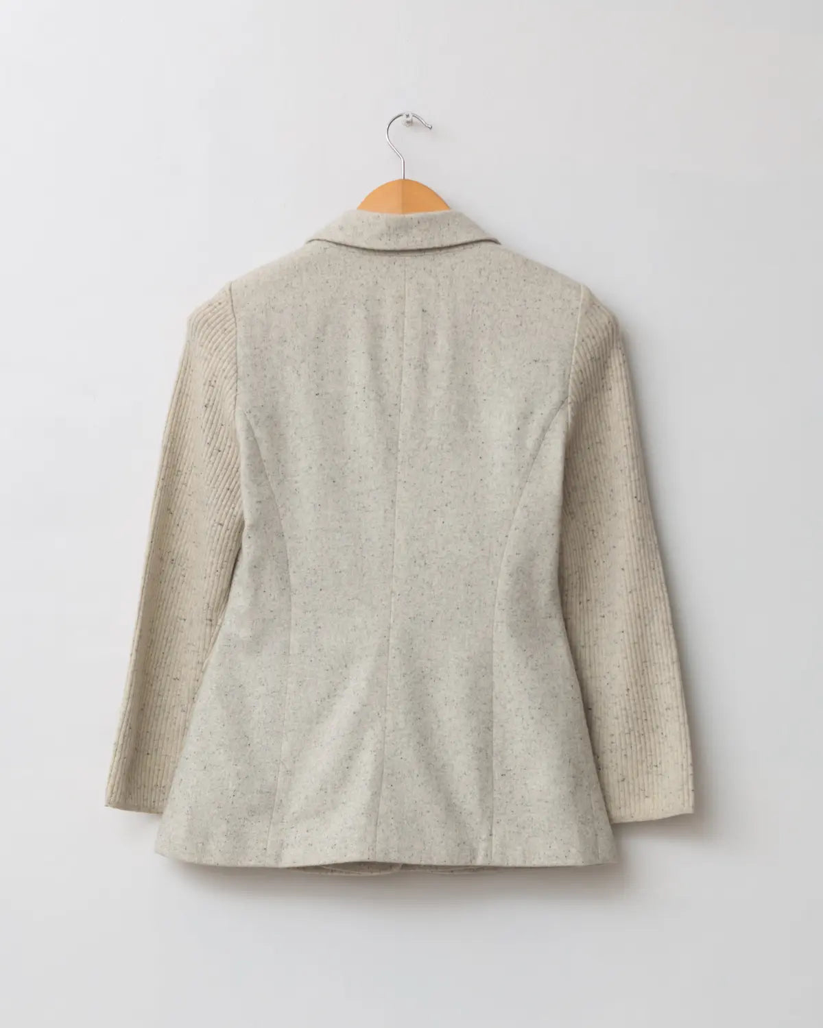 Ribbed sleeve blazer
