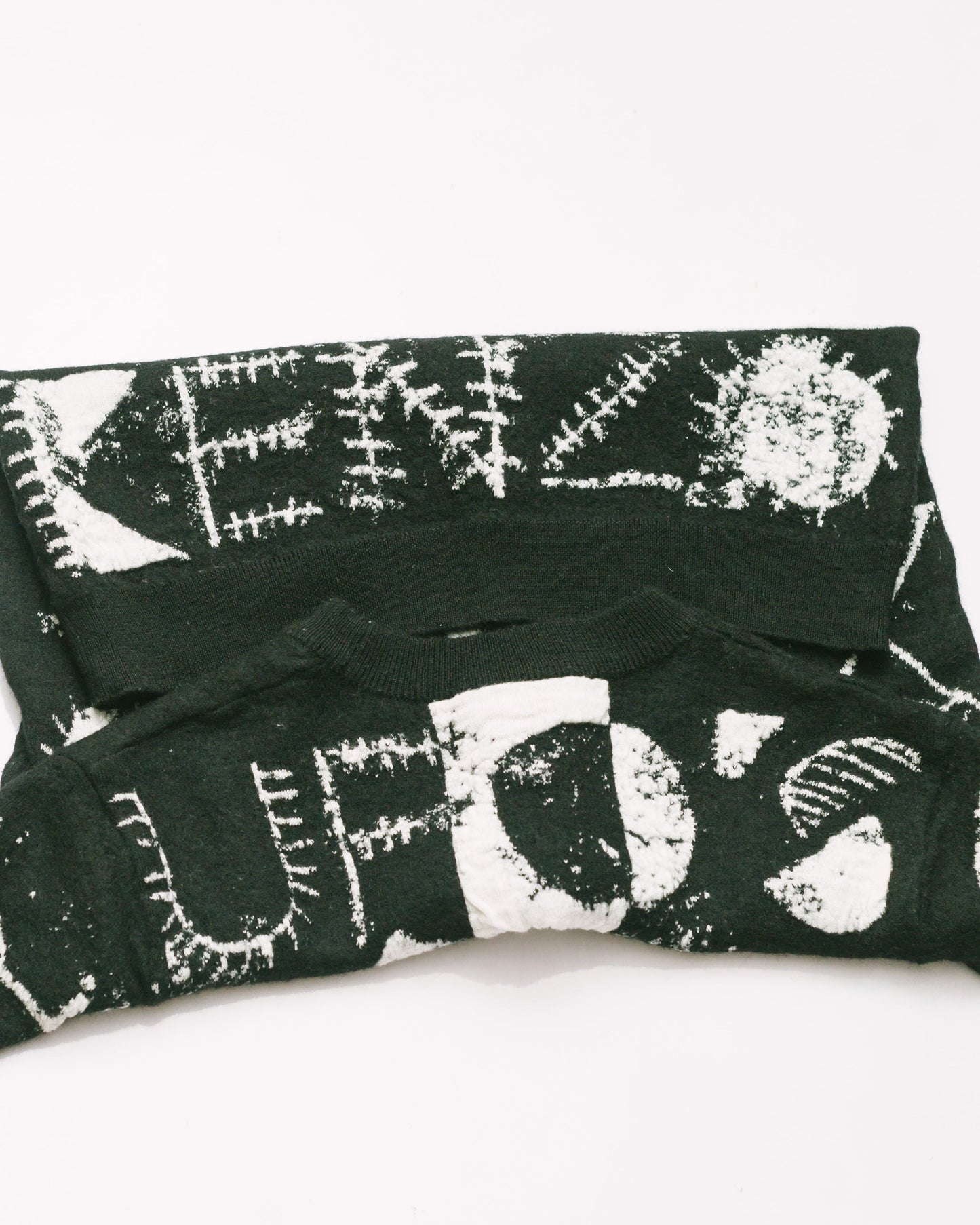 Scribble ufo tubular jacquard sweater
