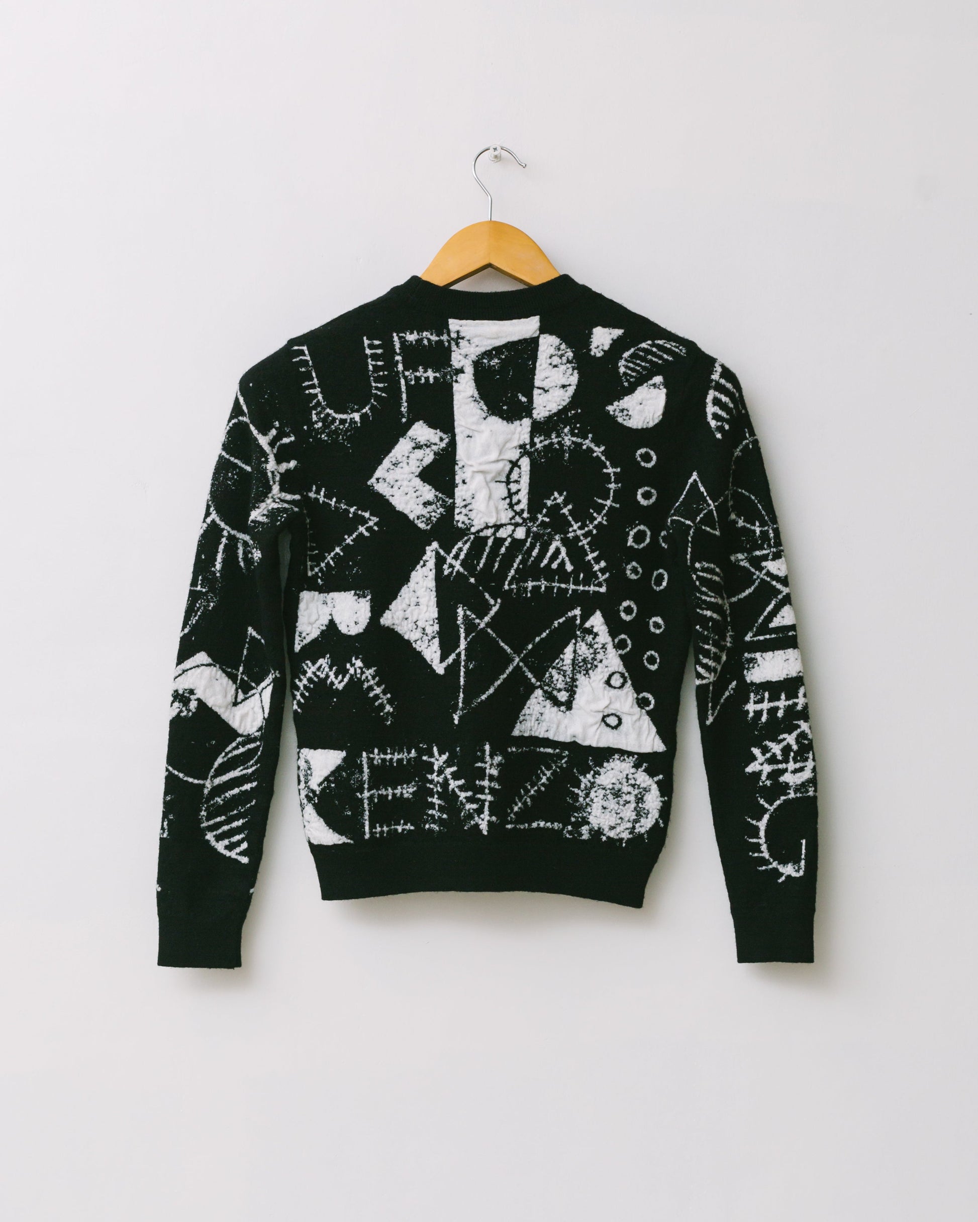 Scribble ufo tubular jacquard sweater