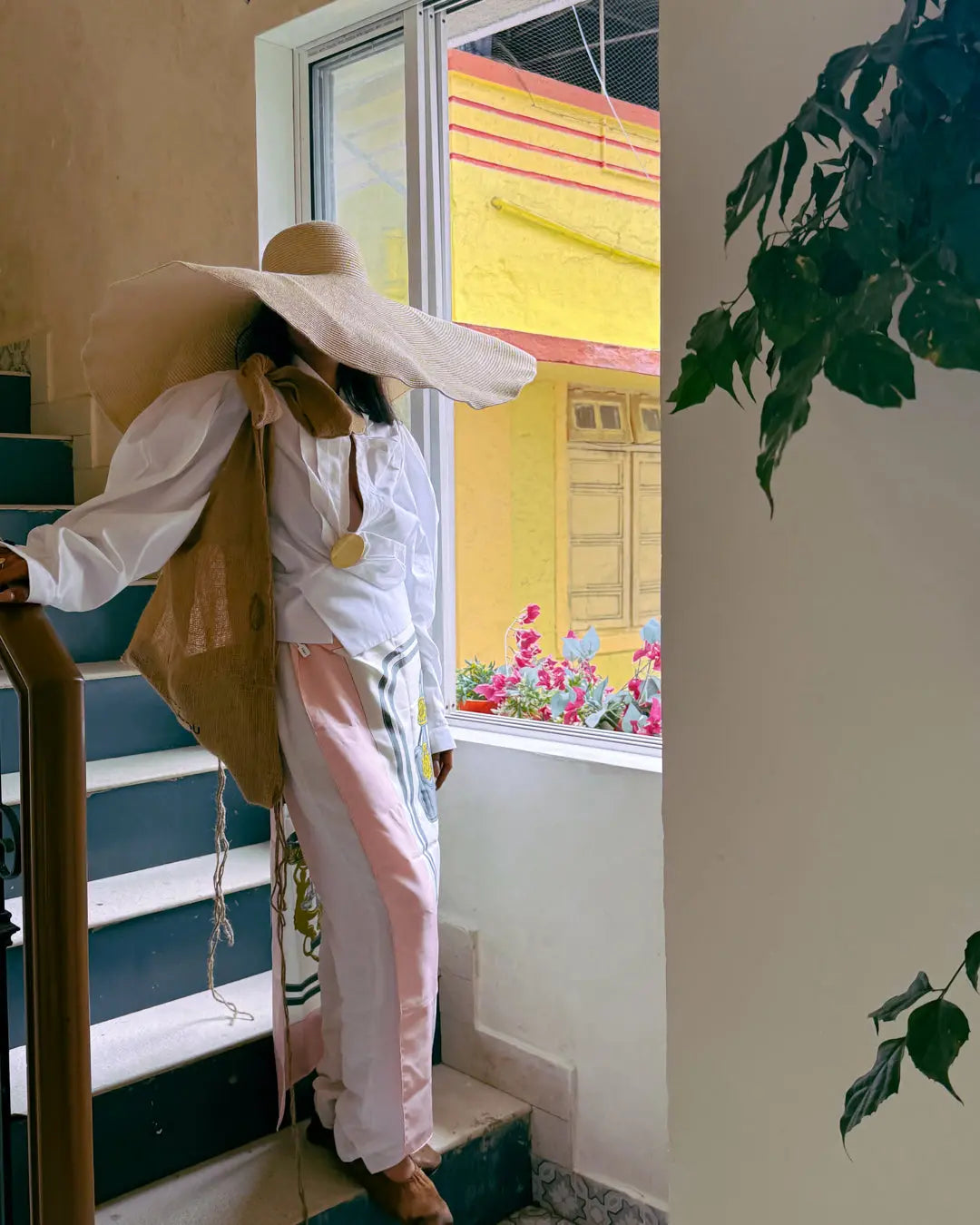 Jacquemus ss17 les santons de provence white cotton top