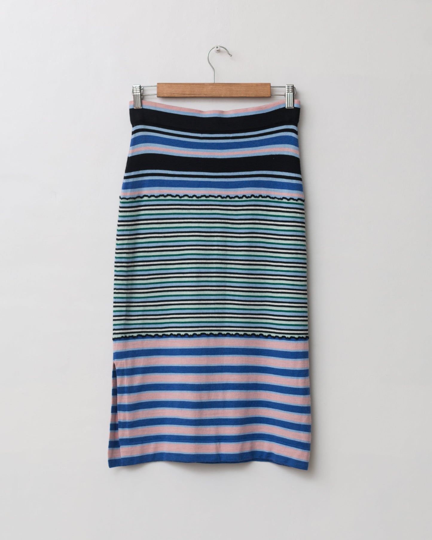 Striped knit skirt