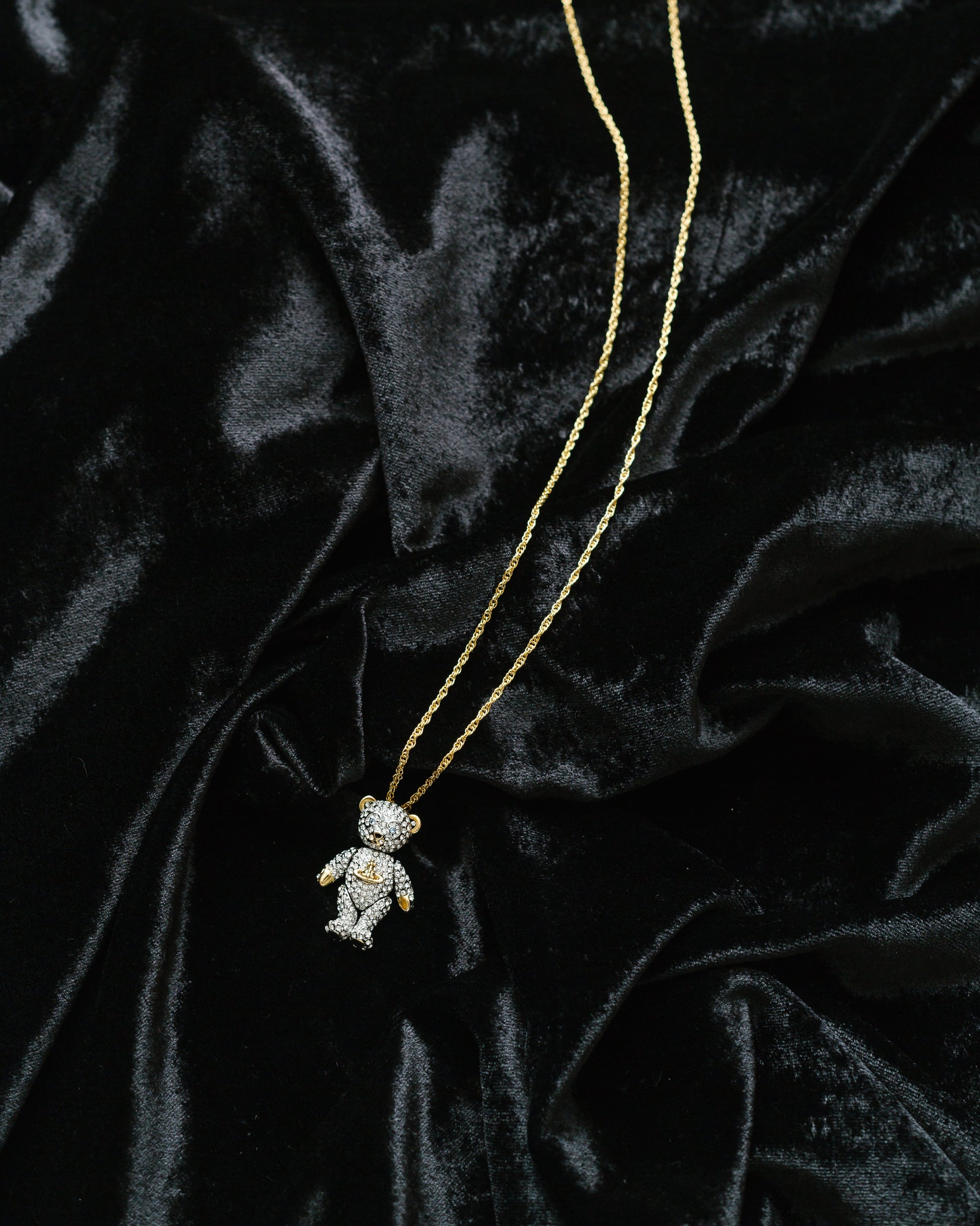 Studded teddy necklace