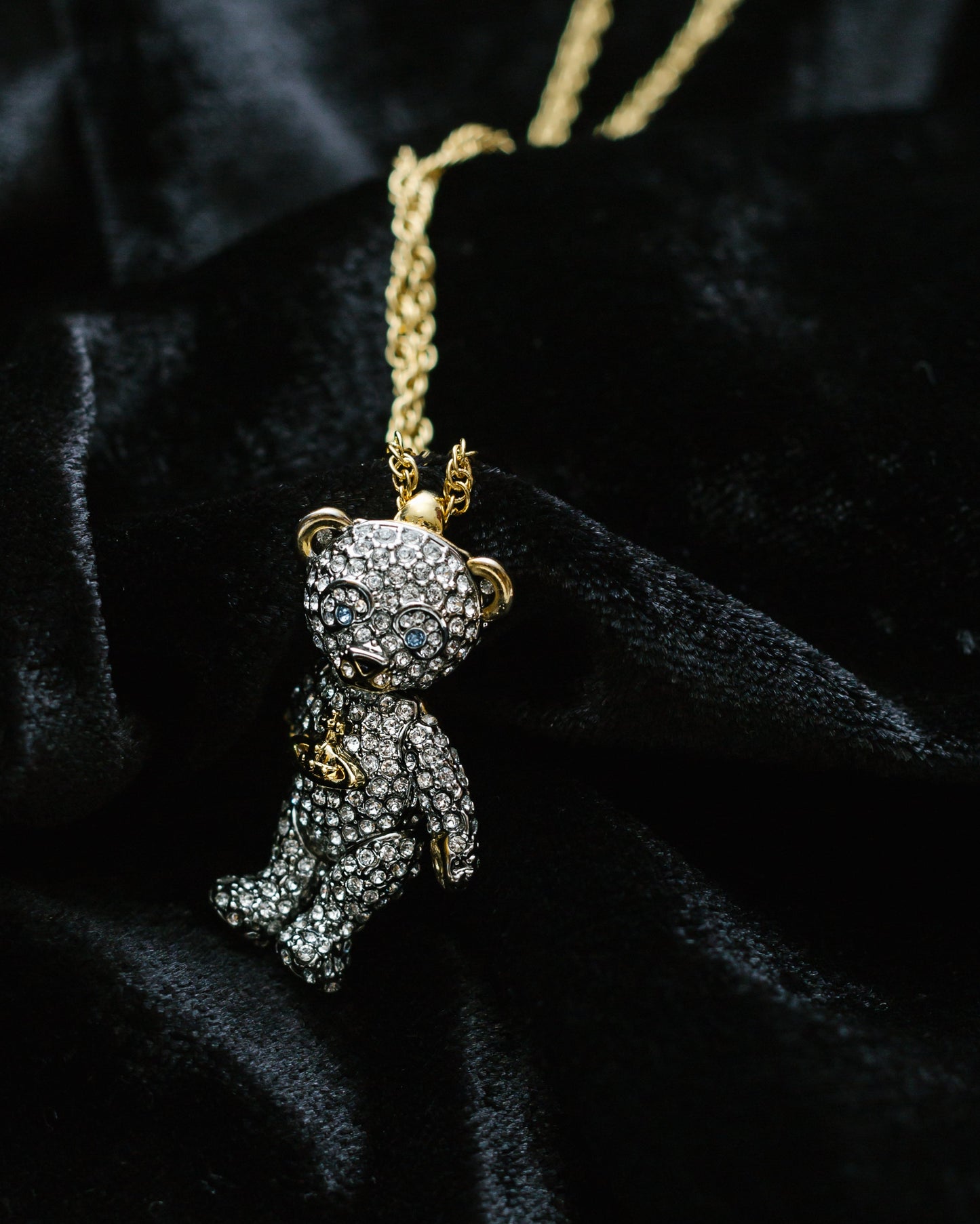 Studded teddy necklace