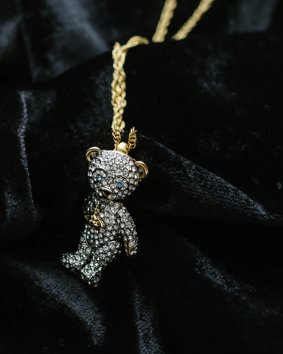 Studded teddy necklace