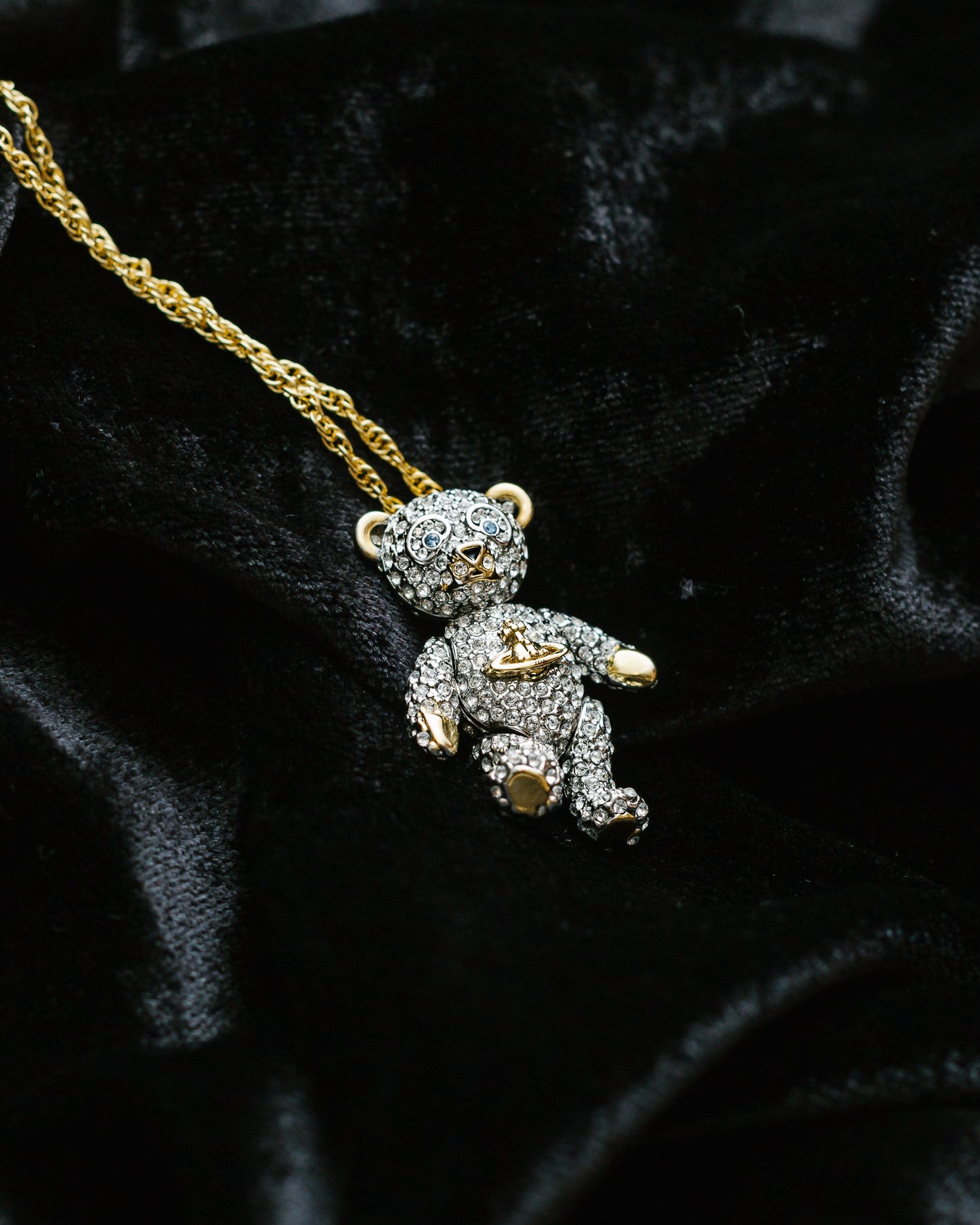 Studded teddy necklace