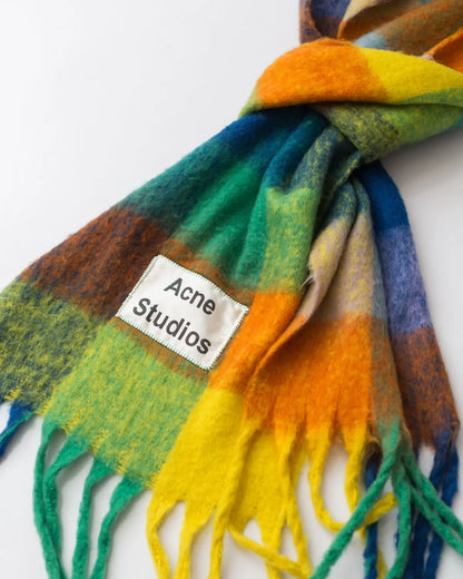 Vally scarf in mohair