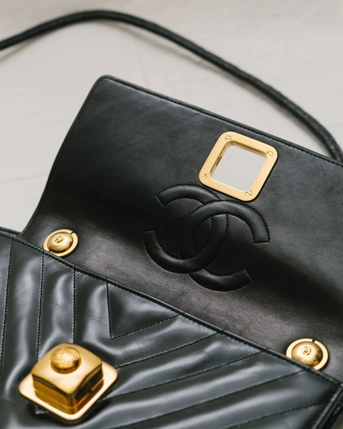 Chevron flap shoulder/crossbody