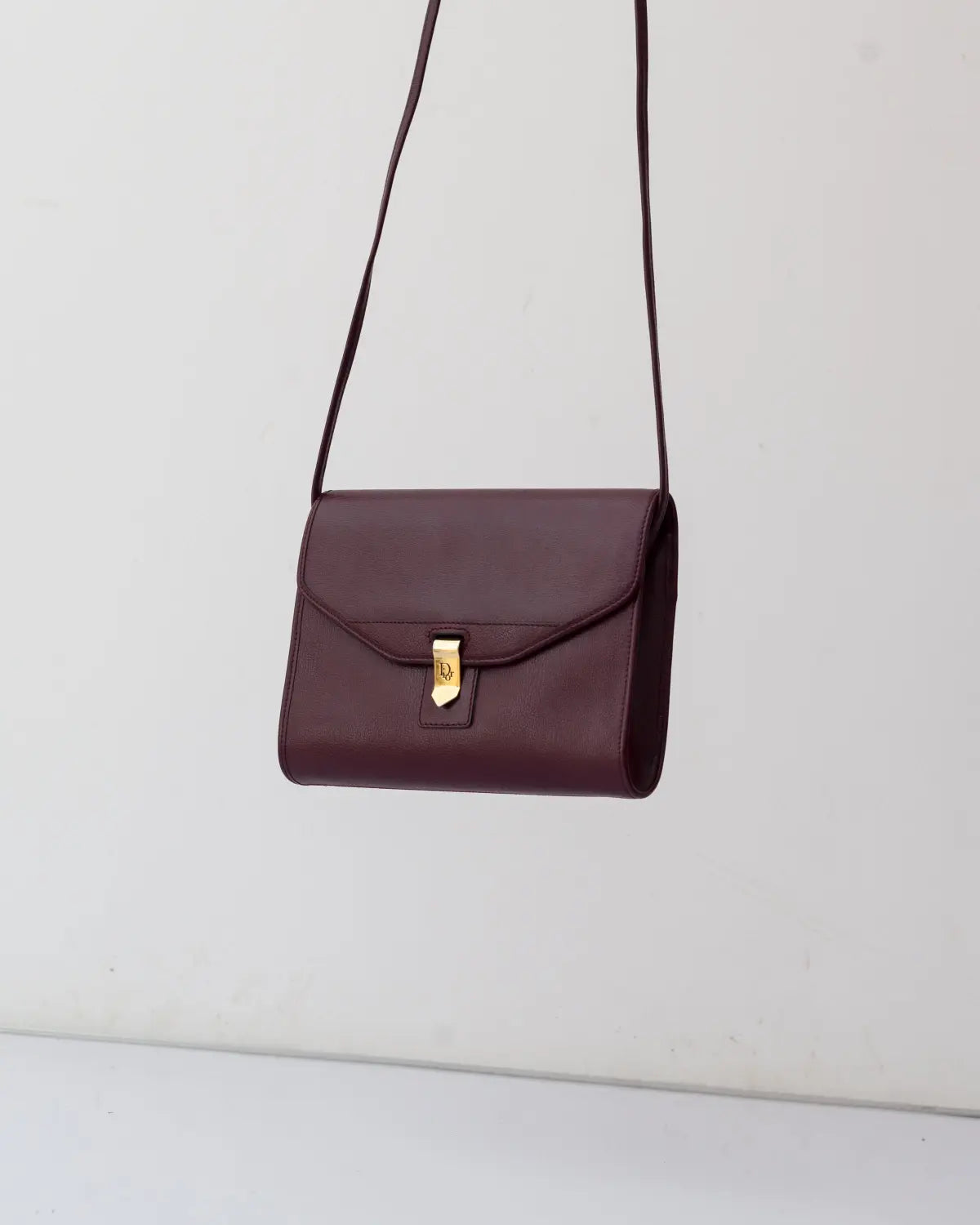 Christian dior vintage bordeaux handbag