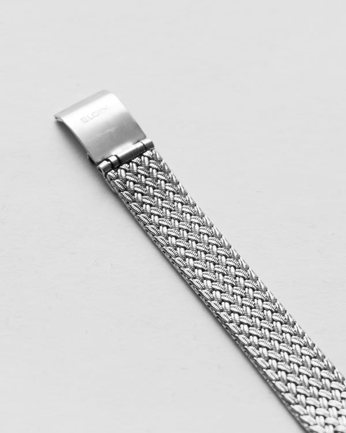 Quartz vintage elgin with wheat chain bracelet watch