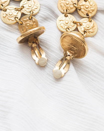 Salvatore ferragamo vintage pump motif clip ons