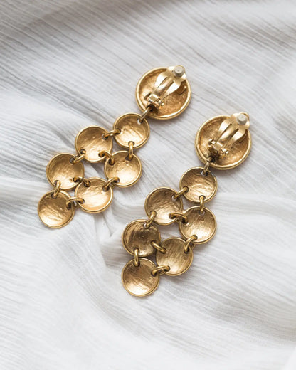 Salvatore ferragamo vintage pump motif clip ons