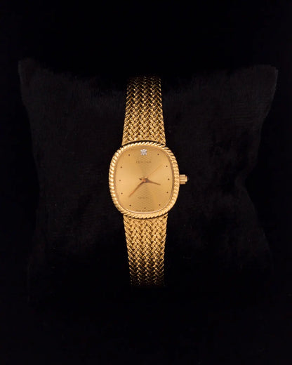 Quartz vintage gold bulova with wheat chain bracelet watch