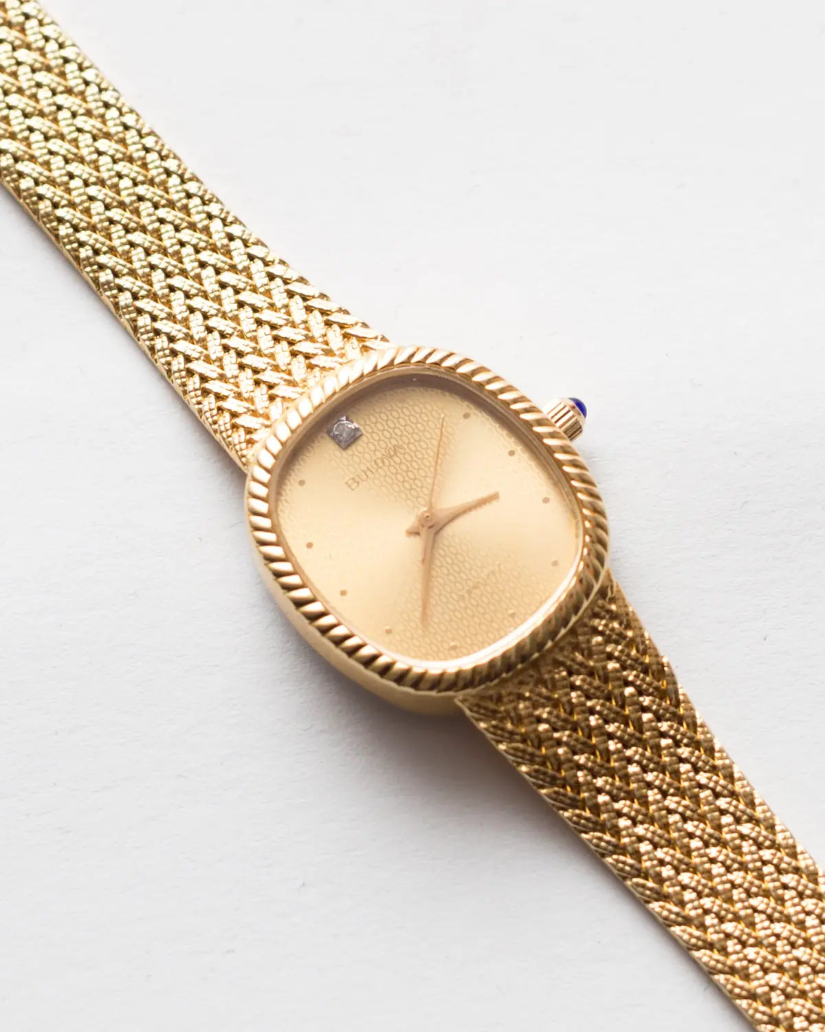 Quartz vintage gold bulova with wheat chain bracelet watch