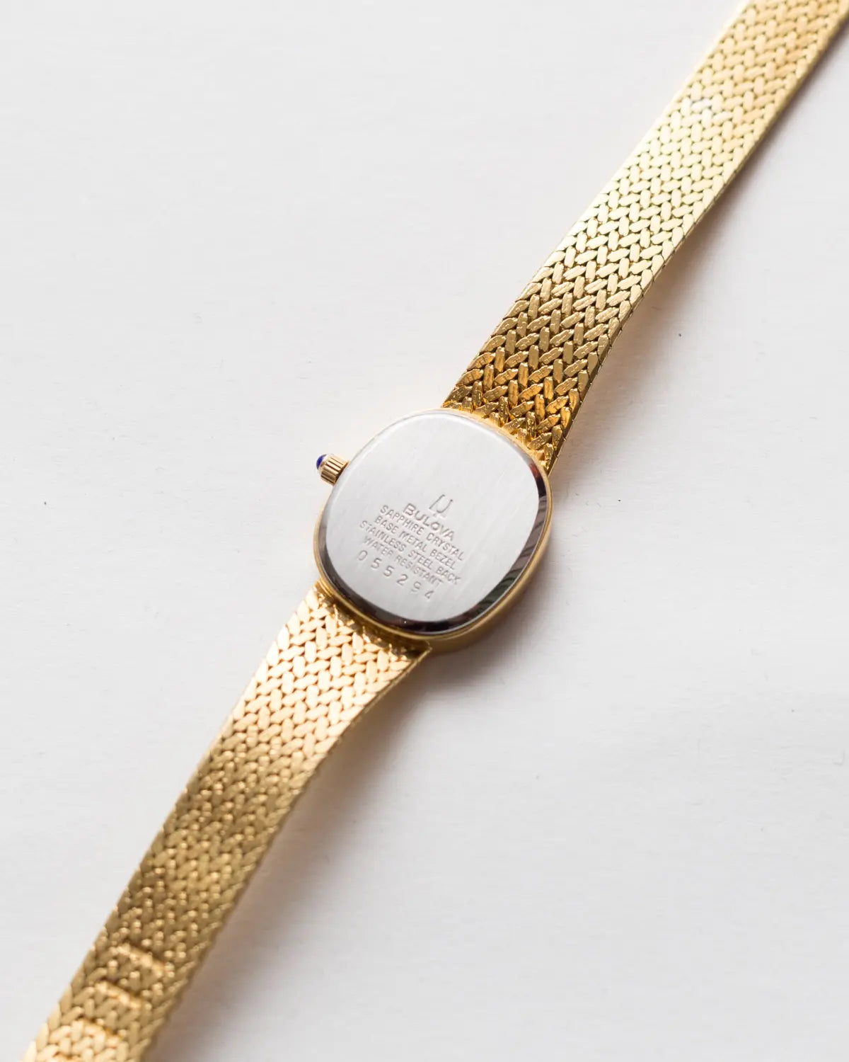 Quartz vintage gold bulova with wheat chain bracelet watch