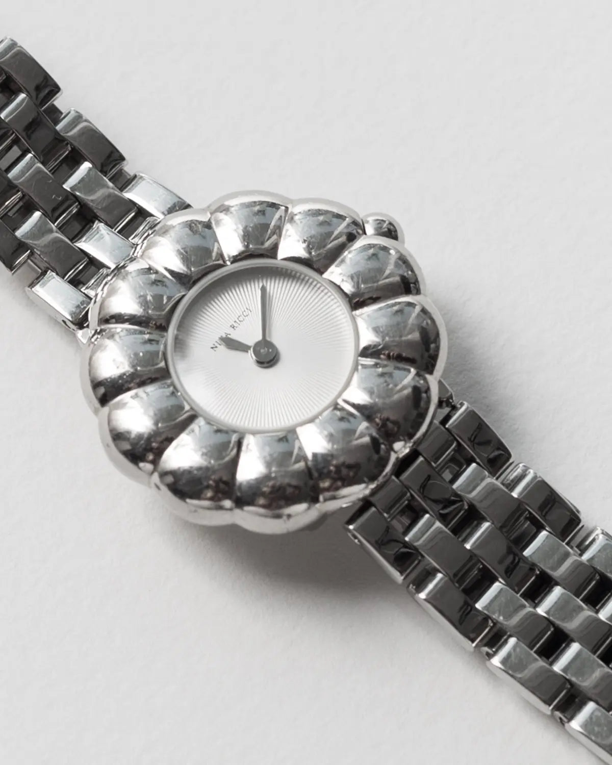 Nina ricci vintage flower