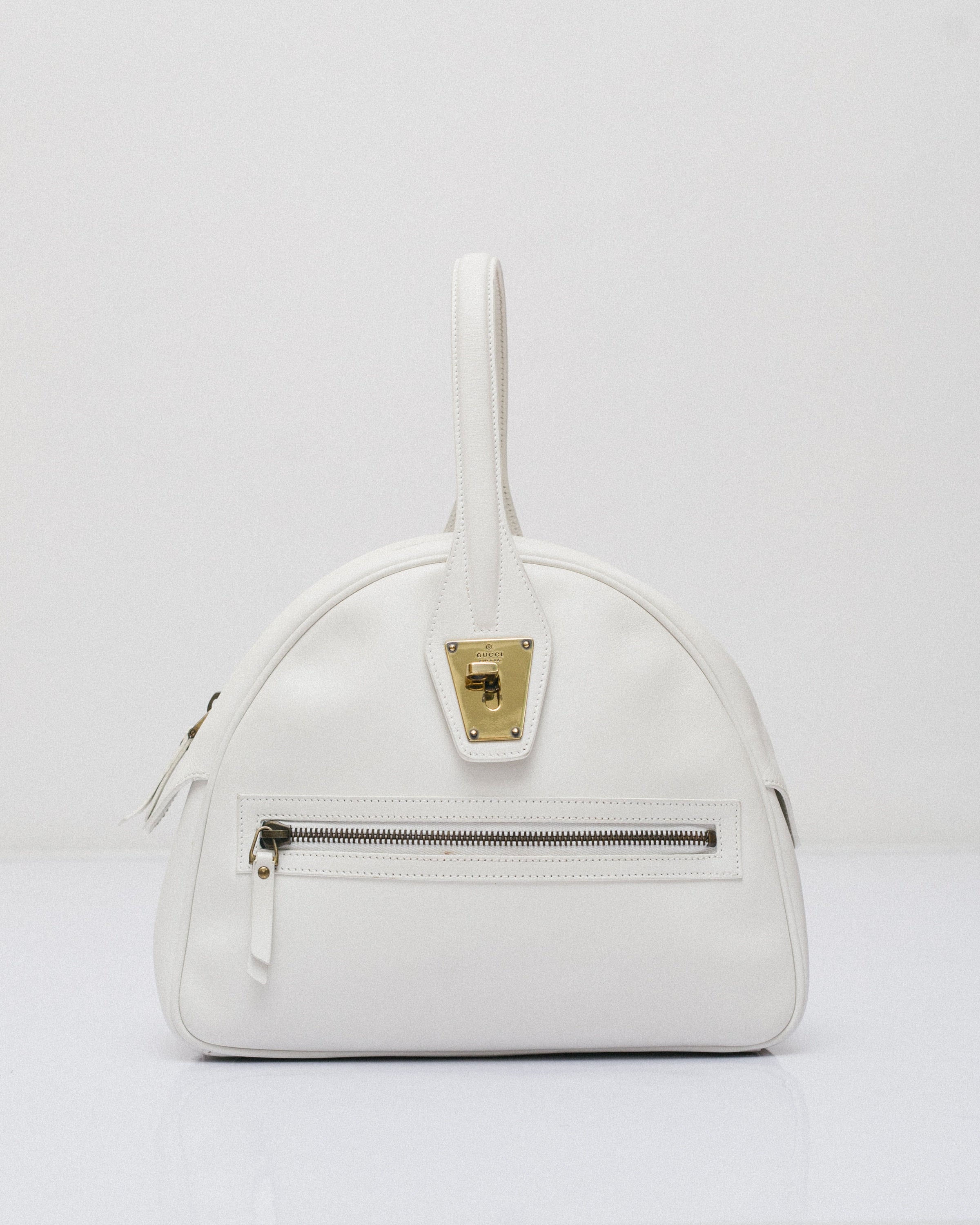 Vintage turnlock calfskin in ivory white